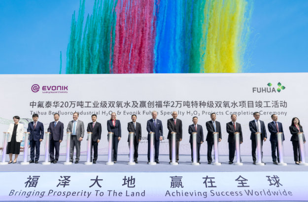 444db5f1ly1icgto21ixnj20hd0be407